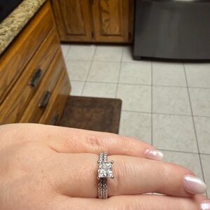 Elegant Silver Women's Ring Set